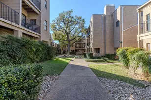 611 E 45th St, Austin, TX 78751 - Photo 29