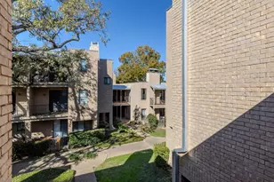 611 E 45th St, Austin, TX 78751 - Photo 33