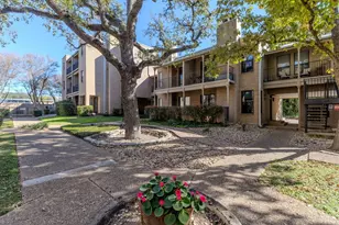 611 E 45th St, Austin, TX 78751 - Photo 25