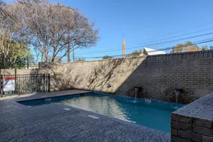 611 E 45th St, Austin, TX 78751 - Photo 31
