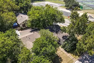 218 W 51st St, Austin, TX 78751 - Photo 13
