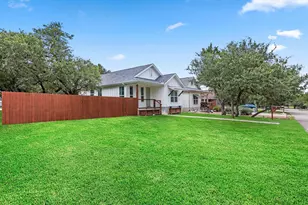 2 Stone Crk Cir, Wimberley, TX 78676 - Photo 3
