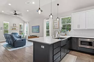2 Stone Crk Cir, Wimberley, TX 78676 - Photo 7