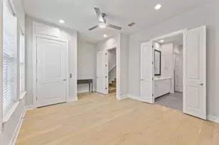 1301 Town Creek Dr, Austin, TX 78741 - Photo 21