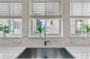 1301 Town Creek Dr, Austin, TX 78741 - Photo 11