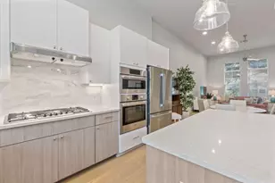 1301 Town Creek Dr, Austin, TX 78741 - Photo 13