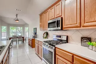 20204 Mustang Island Cir, Pflugerville, TX 78660 - Photo 9