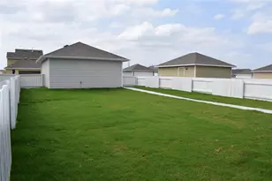 117 Keltic Dr, Kyle, TX 78640 - Photo 21