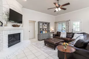 11042 Crossland Dr, Austin, TX 78726 - Photo 5