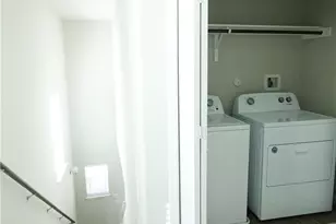 10205 Forest Grove Dr, Austin, TX 78747 - Photo 7