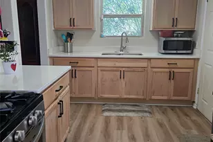 7310 Forest Wood Rd, Austin, TX 78745 - Photo 7