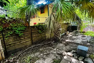 615 W 31st St, Austin, TX 78705 - Photo 15
