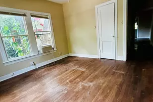 615 W 31st St, Austin, TX 78705 - Photo 3
