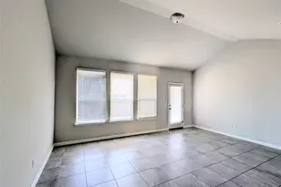 11000 Bruneau Trail, Austin, TX 78754 - Photo 7