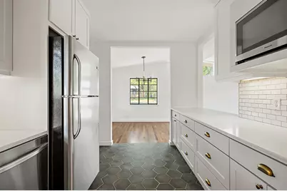 1207 Ridgemont Drive, Austin, TX 78723 - Photo 3