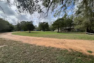 361 Laura Ln, Bastrop, TX 78602 - Photo 17