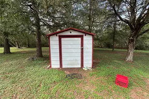 361 Laura Ln, Bastrop, TX 78602 - Photo 9