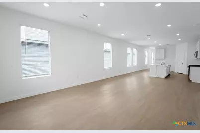 247 Flathead Street NE, New Braunfels, TX 78130 - Photo 3