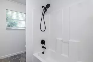 212 E Taylor St, Thrall, TX 76578 - Photo 23