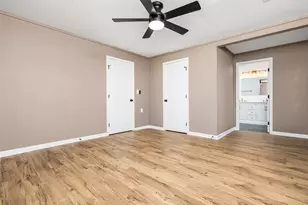 212 E Taylor St, Thrall, TX 76578 - Photo 13