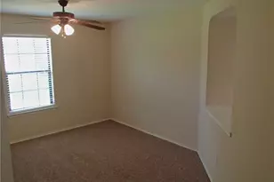 224 Wildwood Dr, Georgetown, TX 78633 - Photo 13