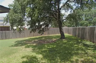 224 Wildwood Dr, Georgetown, TX 78633 - Photo 15