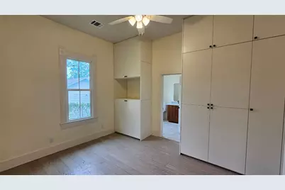 917 W 6th Street, Taylor, TX 76574 - Photo 5