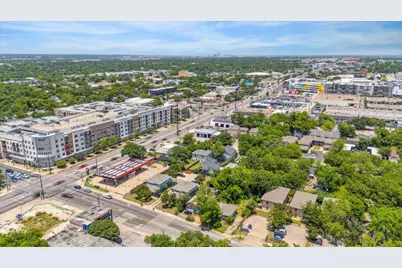 700 W North Loop Boulevard, Austin, TX 78751 - Photo 7