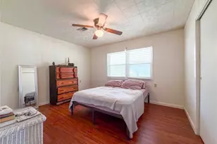 207 Crockett St, Martindale, TX 78655 - Photo 9