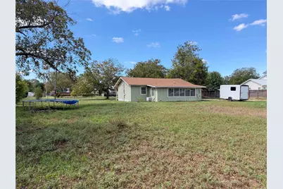 207 Crockett Street, Martindale, TX 78655 - Photo 29