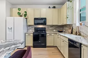 6703 Routenburn St, Austin, TX 78754 - Photo 13