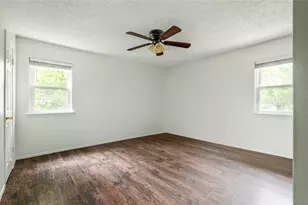 304 Clearsky Cir, Austin, TX 78745 - Photo 21