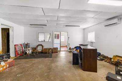 805 N Magnolia Avenue, Luling, TX 78648 - Photo 13