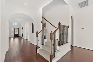 102 Plantain Dr, Hutto, TX 78634 - Photo 9