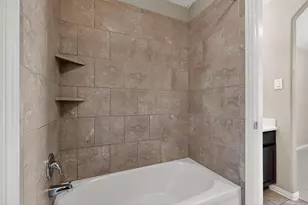 102 Plantain Dr, Hutto, TX 78634 - Photo 25