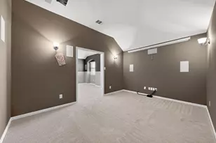 102 Plantain Dr, Hutto, TX 78634 - Photo 23