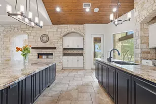 9805 Grand Summit Blvd, Dripping Springs, TX 78620 - Photo 11