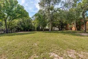 1412 W Hopkins St, San Marcos, TX 78666 - Photo 1