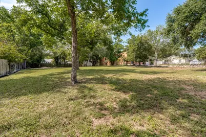 1412 W Hopkins Street, San Marcos, TX 78666 - Photo 5