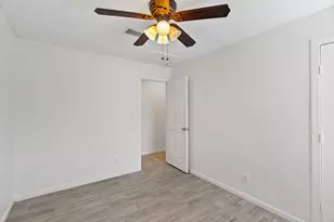 2604 Cockburn Dr, Austin, TX 78745 - Photo 15