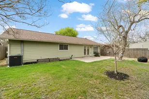 2604 Cockburn Dr, Austin, TX 78745 - Photo 9