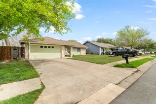 2604 Cockburn Dr, Austin, TX 78745 - Photo 31