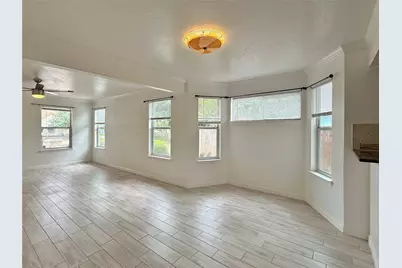 6915 Villita Avenida Street, Austin, TX 78741 - Photo 5