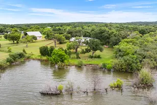 131 Blue Bird Ln, Tow, TX 78672 - Photo 5