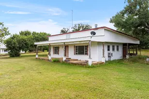 131 Blue Bird Ln, Tow, TX 78672 - Photo 5