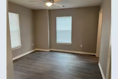 304 S Walnut Street #A, B, & C, Lampasas, TX 76550 - Photo 9