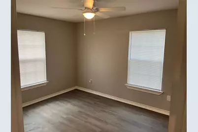 304 S Walnut Street #A, B, & C, Lampasas, TX 76550 - Photo 11