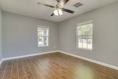 219 E Davilla Street, Bartlett, TX 76511 - Photo 13