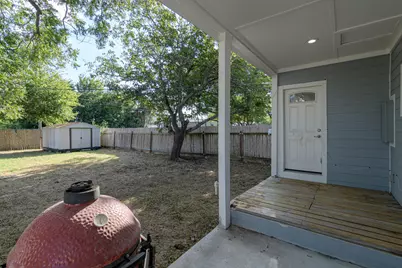 219 E Davilla Street, Bartlett, TX 76511 - Photo 19