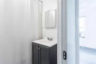 57 Chalmers Ave, Austin, TX 78702 - Photo 9